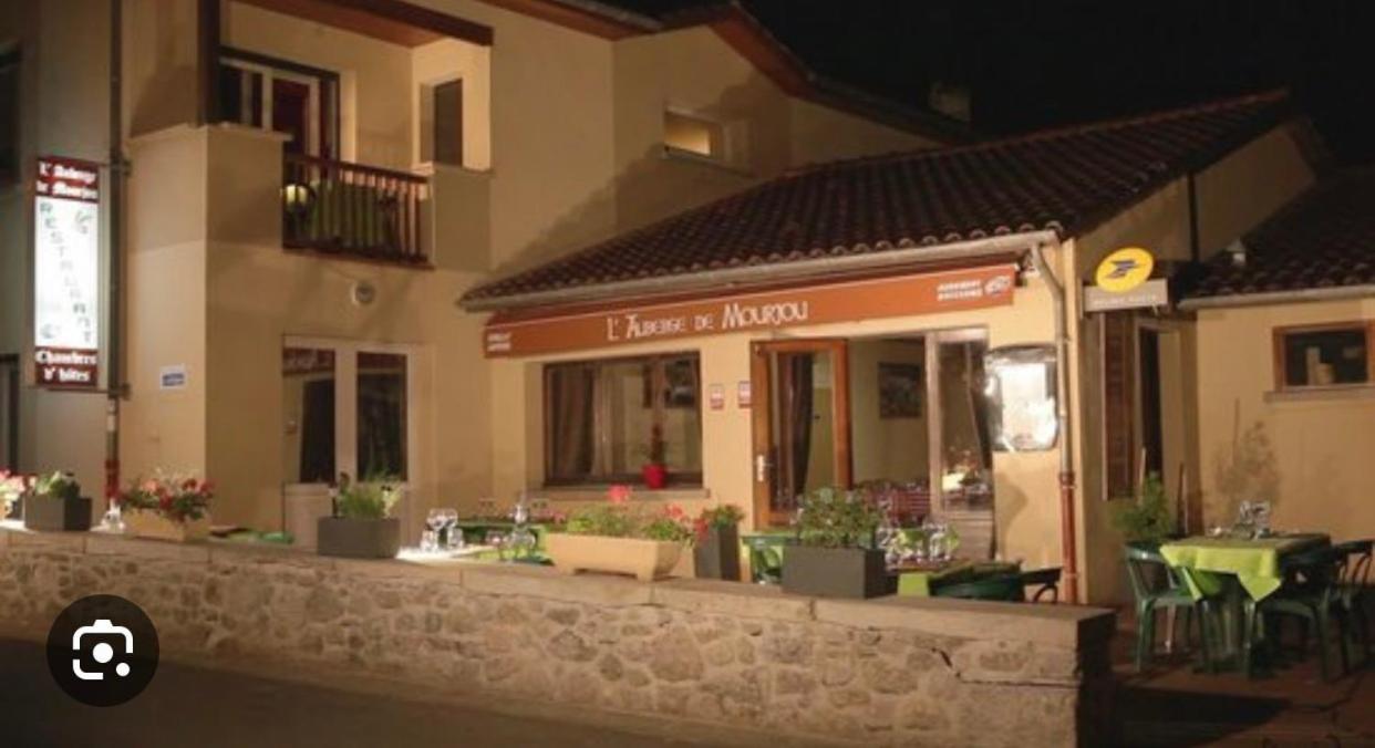 Auberge De Mourjou Exterior foto